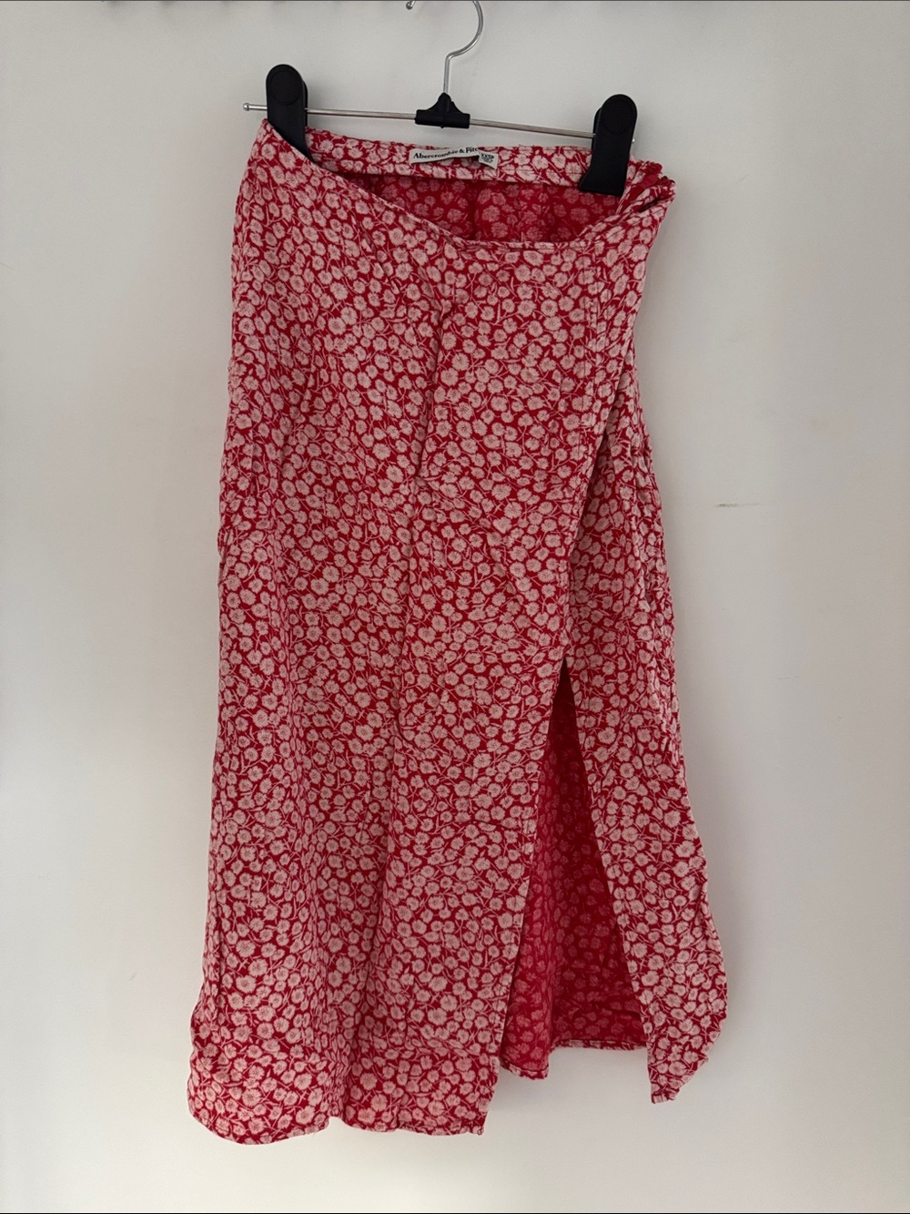 Abercrombie & Fitch Red Floral Midi Skirt with Side Slit
